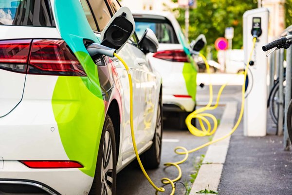 Concessionnaire Renault : quelle voiture électrique achetée ?